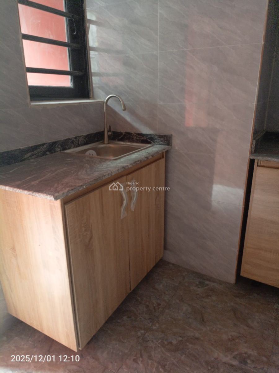 3 Bedroom Newly Built Luxurious Upstairs Flat, Lekki Scheme 2, Off Ogombo Road, Lekki Phase 2, Lekki, Lagos, Flat / Apartment for Rent