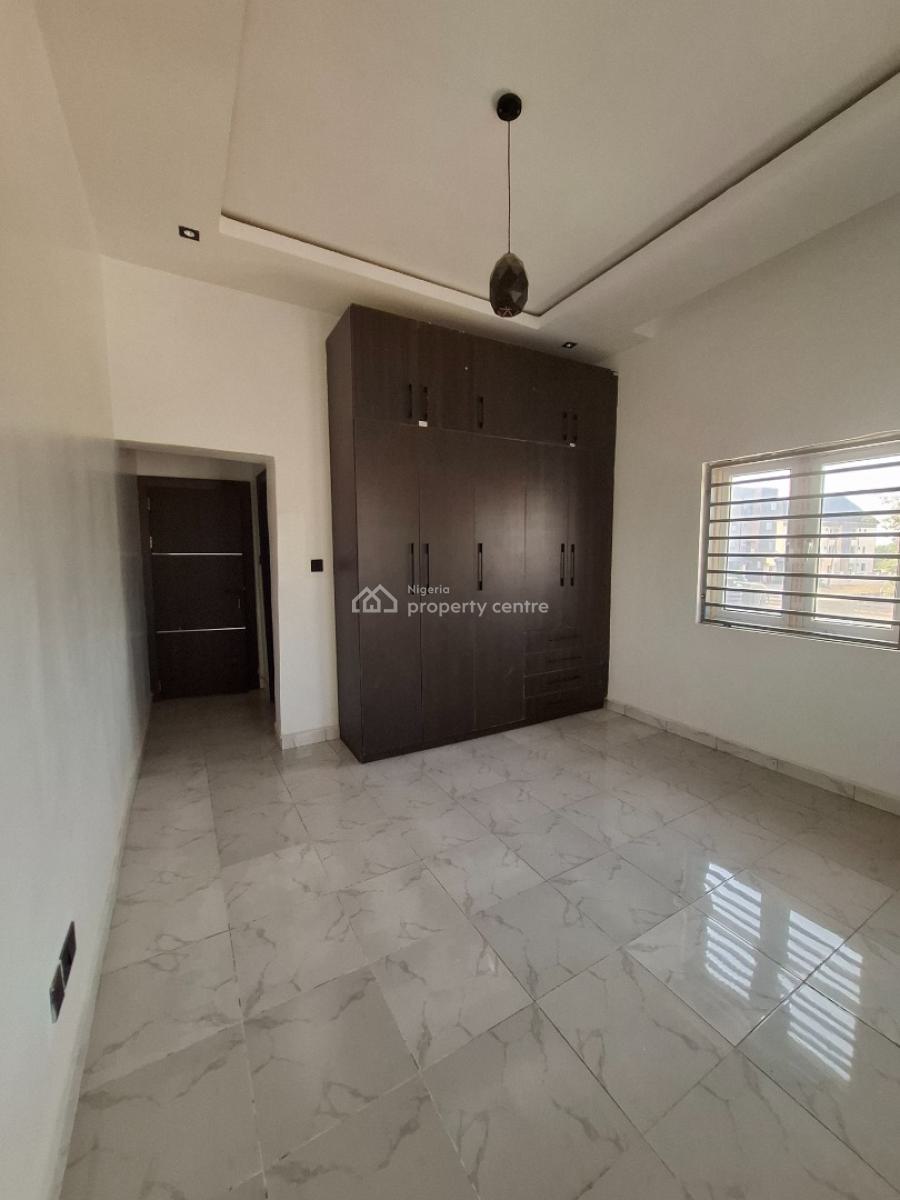 Stabdard 3 Bedroom Apartment with Bq, Wuye, Abuja, Flat / Apartment for Rent