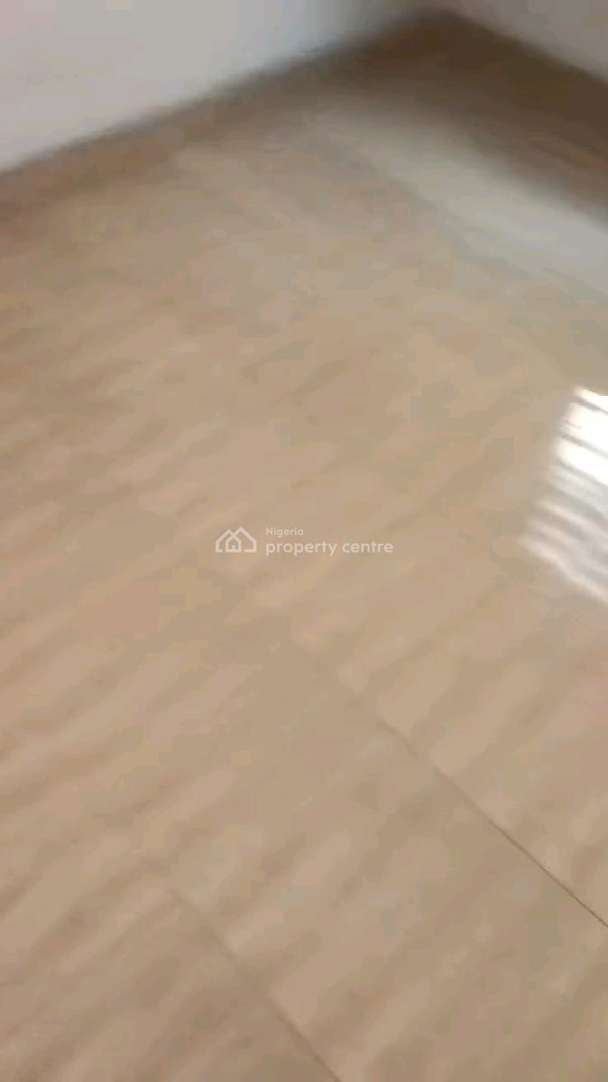 Two Bedroom Flat, Jebba Street, Adekunle, Yaba, Lagos, Flat / Apartment for Rent