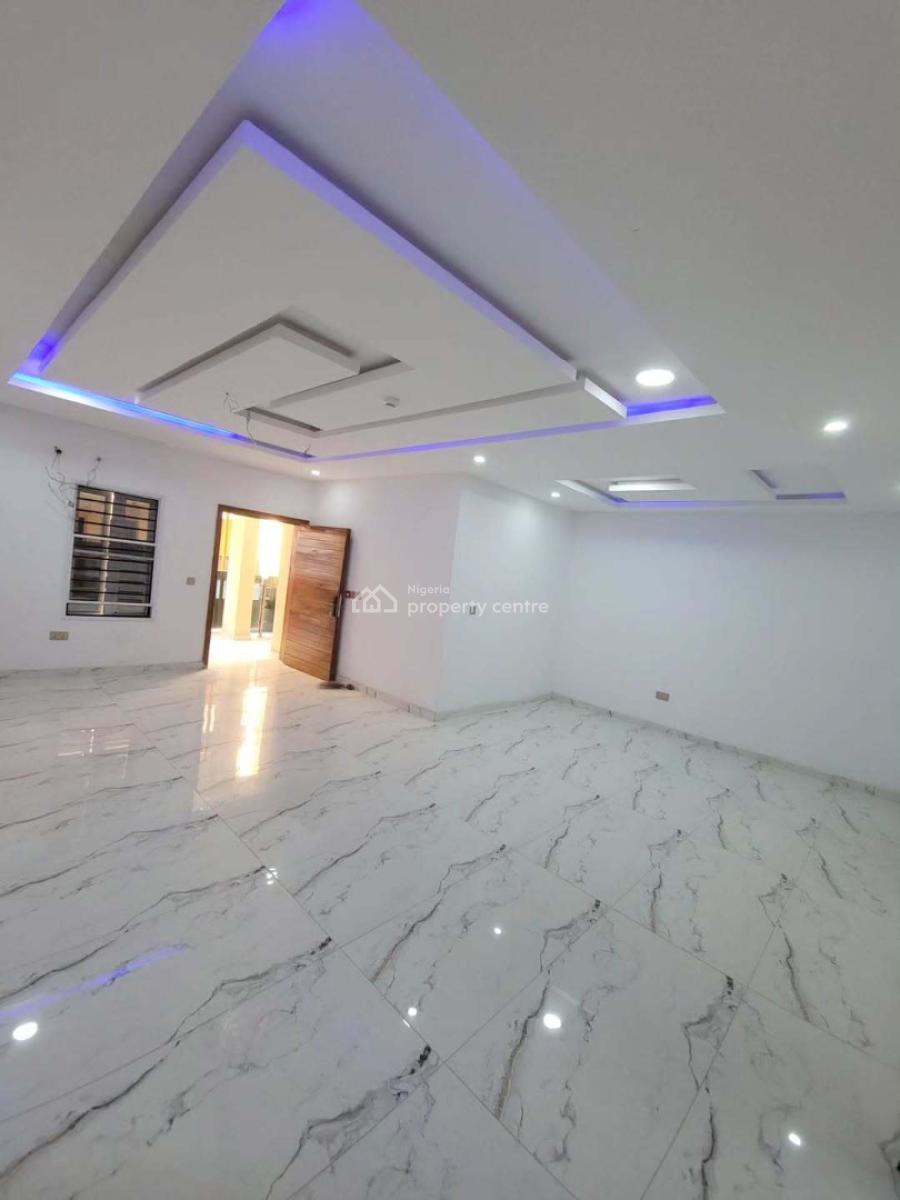 Fully Serviced 2 Bedrooms Apartment with a Bq, Lekki Phase 1, Lekki, Lagos, Flat / Apartment for Rent