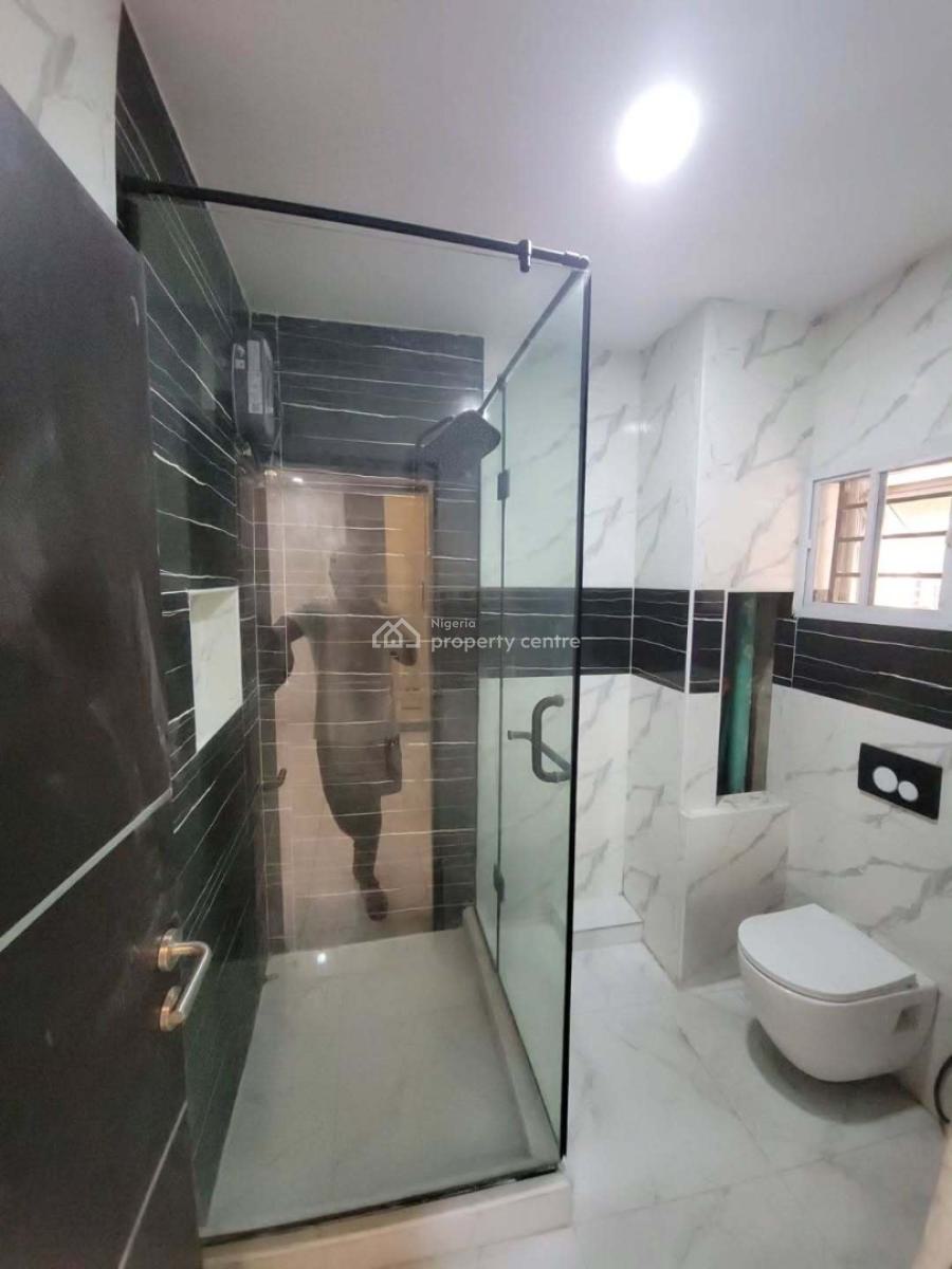 Fully Serviced 2 Bedrooms Apartment with a Bq, Lekki Phase 1, Lekki, Lagos, Flat / Apartment for Rent