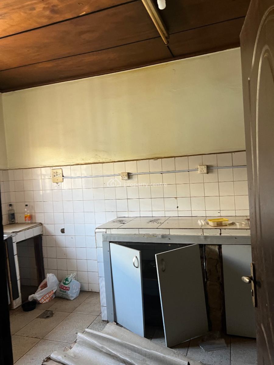 3 Bedroom Flat, Office /residence, 1st Floor, Off Amino Kano, Wuse 2, Abuja, Flat / Apartment for Rent