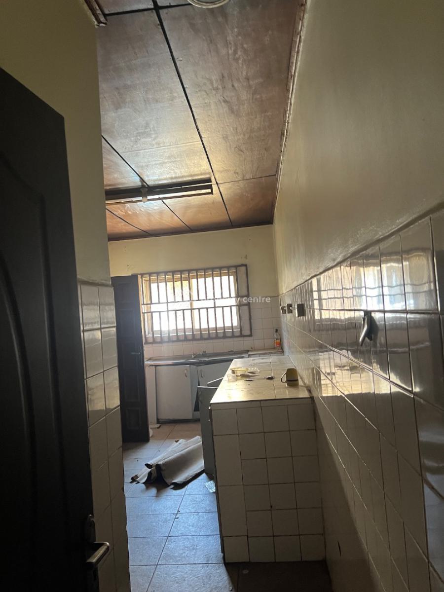 3 Bedroom Flat, Office /residence, 1st Floor, Off Amino Kano, Wuse 2, Abuja, Flat / Apartment for Rent