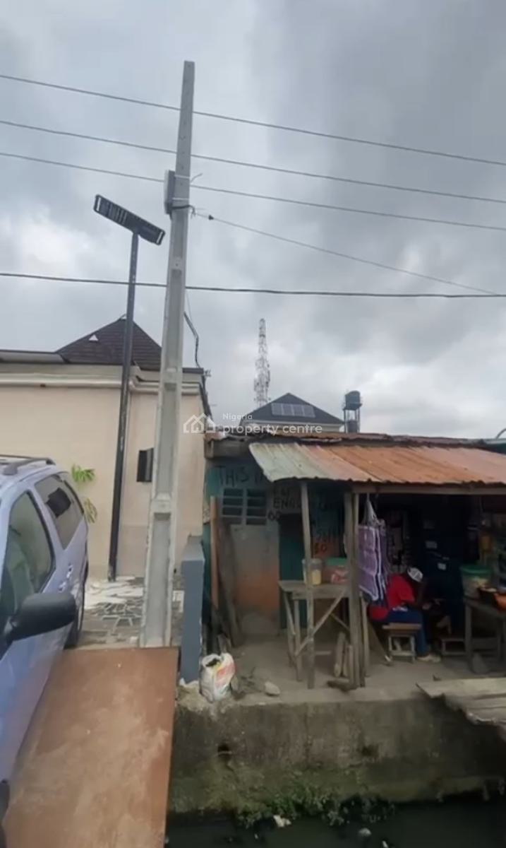 Dilapidated Cornerpiece Bungalow (shops + Residential Units), Afolabi Dada Street, Via Nnobi, Ikate, Surulere, Lagos, Detached Bungalow for Sale