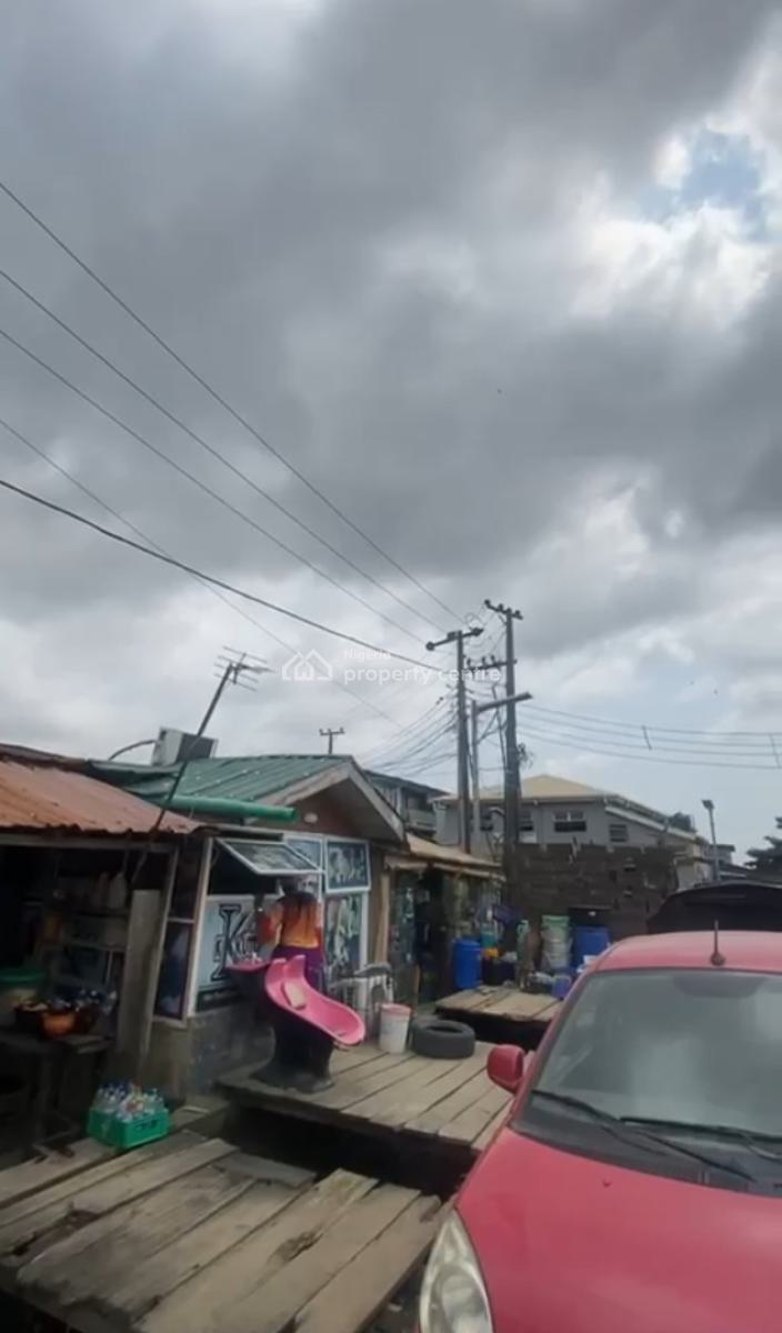 Dilapidated Cornerpiece Bungalow (shops + Residential Units), Afolabi Dada Street, Via Nnobi, Ikate, Surulere, Lagos, Detached Bungalow for Sale