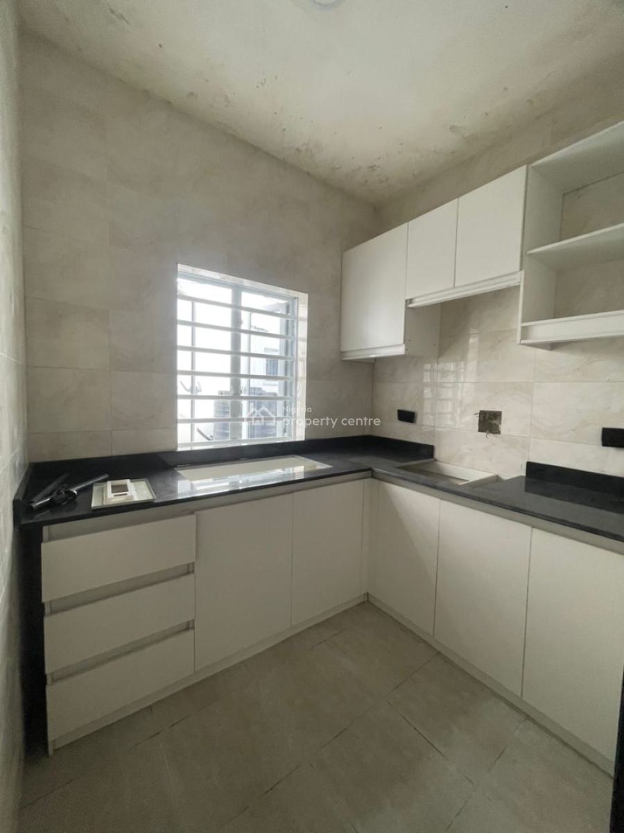 Brand New 2 Bedroom Flat, New Road, Lekki Expressway, Lekki, Lagos, Flat / Apartment for Rent