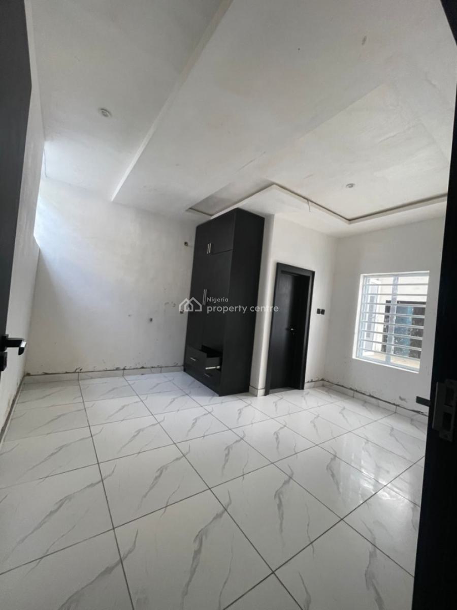 Brand New 2 Bedroom Flat, New Road, Lekki Expressway, Lekki, Lagos, Flat / Apartment for Rent