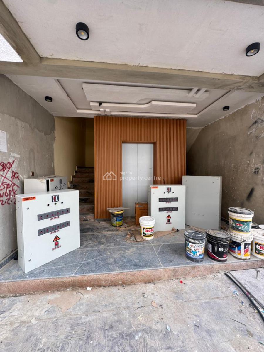 2-bedroom Apartment with Clean Water & 24/7 Power, Lekki Phase 1, Lekki, Lagos, Flat / Apartment for Rent