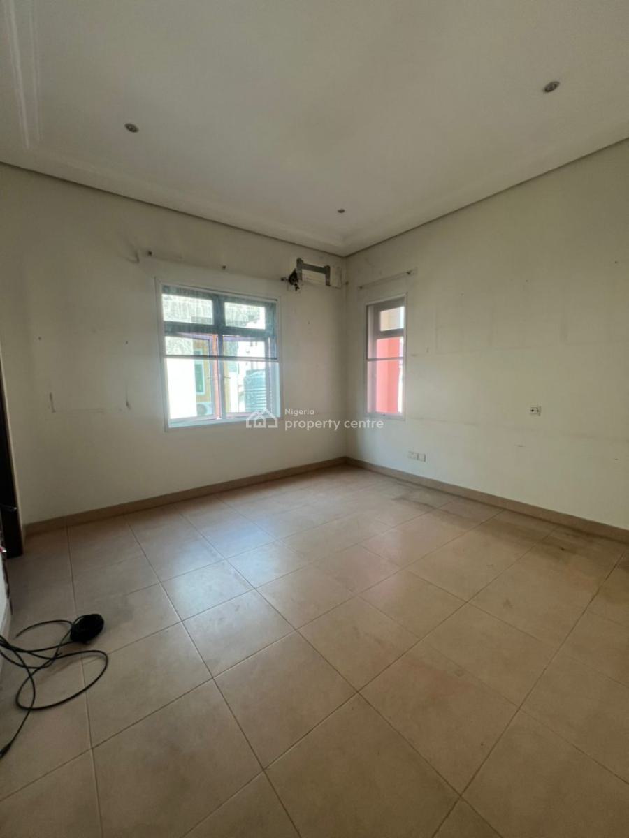 Spacious 4 Bedroom Duplex with Bq, Lekki Phase 1, Lekki, Lagos, Semi-detached Duplex for Rent