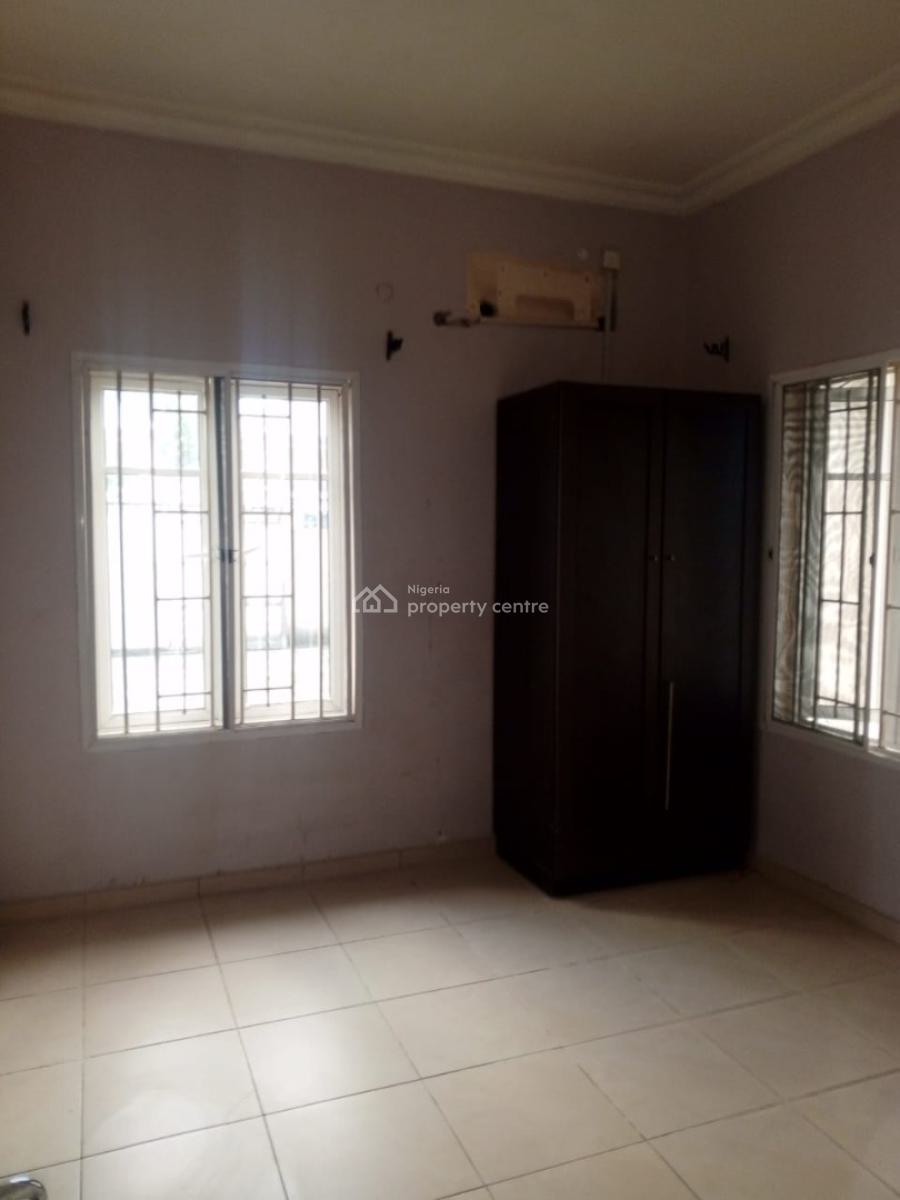 Self Serviced Five Bedrooms Semi-detached Duplex in a Serene Estate, Lekki Phase 1, Lekki, Lagos, Semi-detached Duplex for Rent