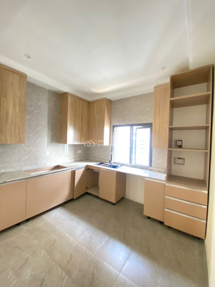 4 Bedroom Penthouse, Lekki Phase 1, Lekki, Lagos, Detached Duplex for Rent