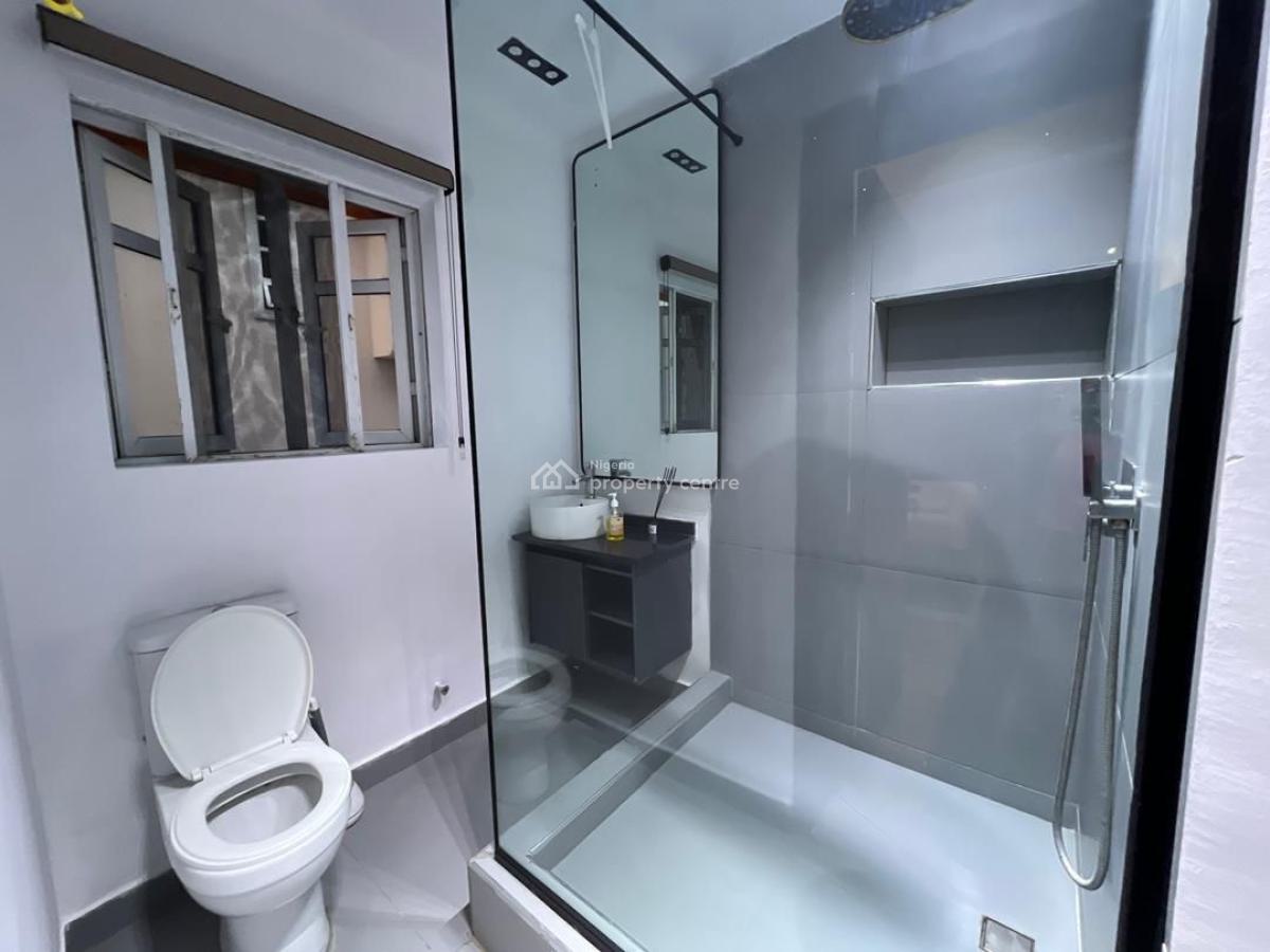 3 Bedroom Apartment, Lekki Phase 1, Lekki, Lagos, Flat / Apartment Short Let