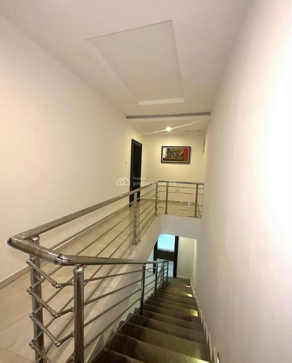 Exquisite Four-bedroom Terrace Apartment, Guzape District, Abuja, Flat / Apartment Short Let