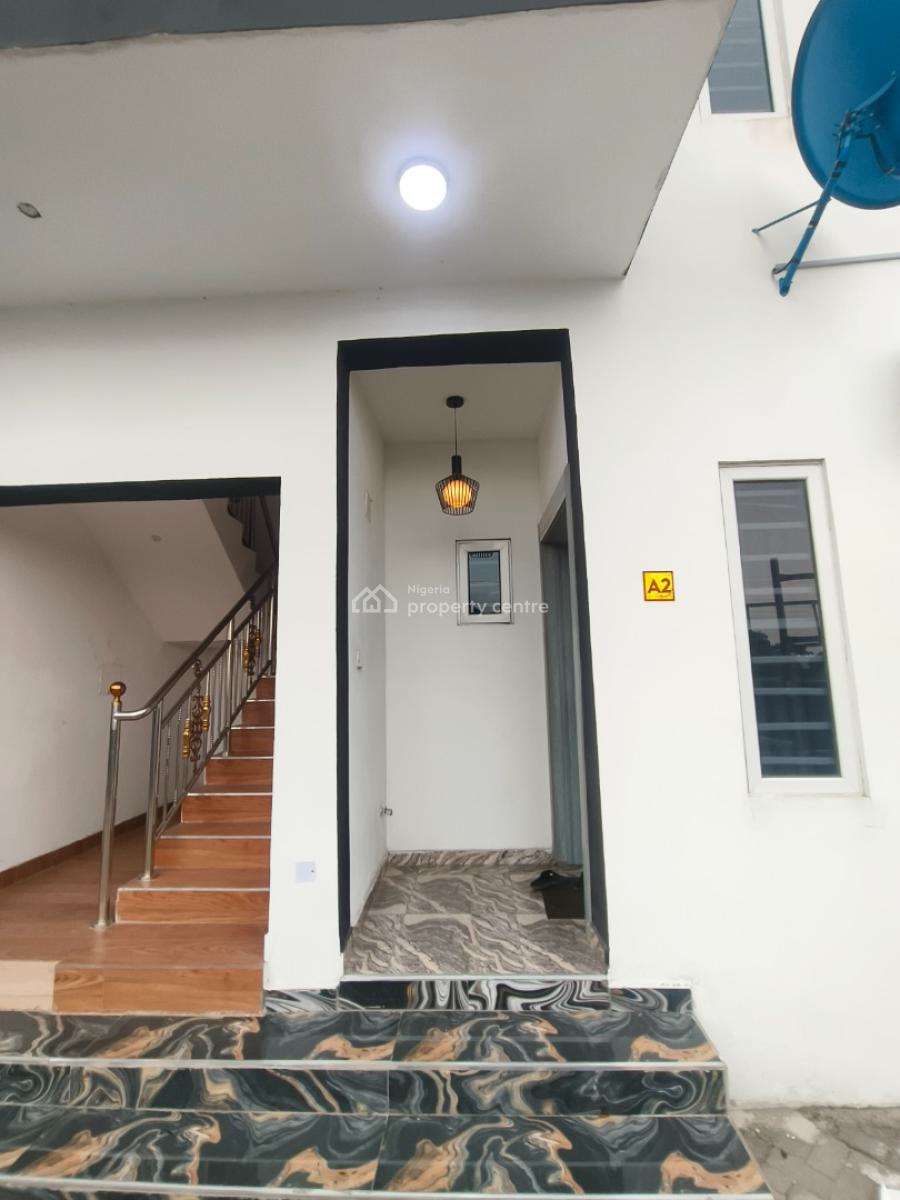 Lovely Flat for Your Peace of Mind, Mobil Road, Ilaje, Ajah, Lagos, Mini Flat (room and Parlour) Short Let