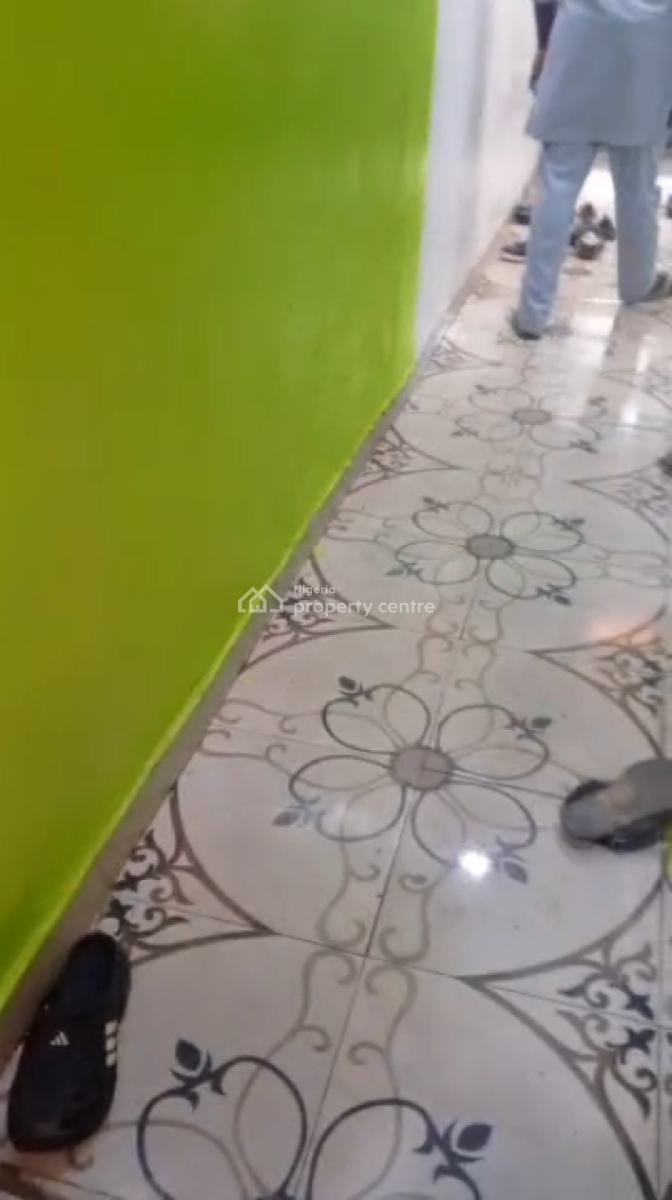 Standard  Mini Flat Upstairs with  Pop,, Onike, Yaba, Lagos, Mini Flat (room and Parlour) for Rent