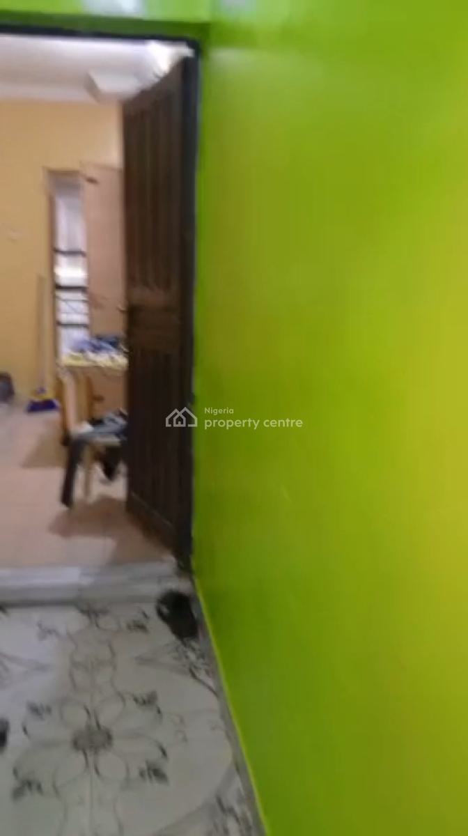 Standard  Mini Flat Upstairs with  Pop,, Onike, Yaba, Lagos, Mini Flat (room and Parlour) for Rent