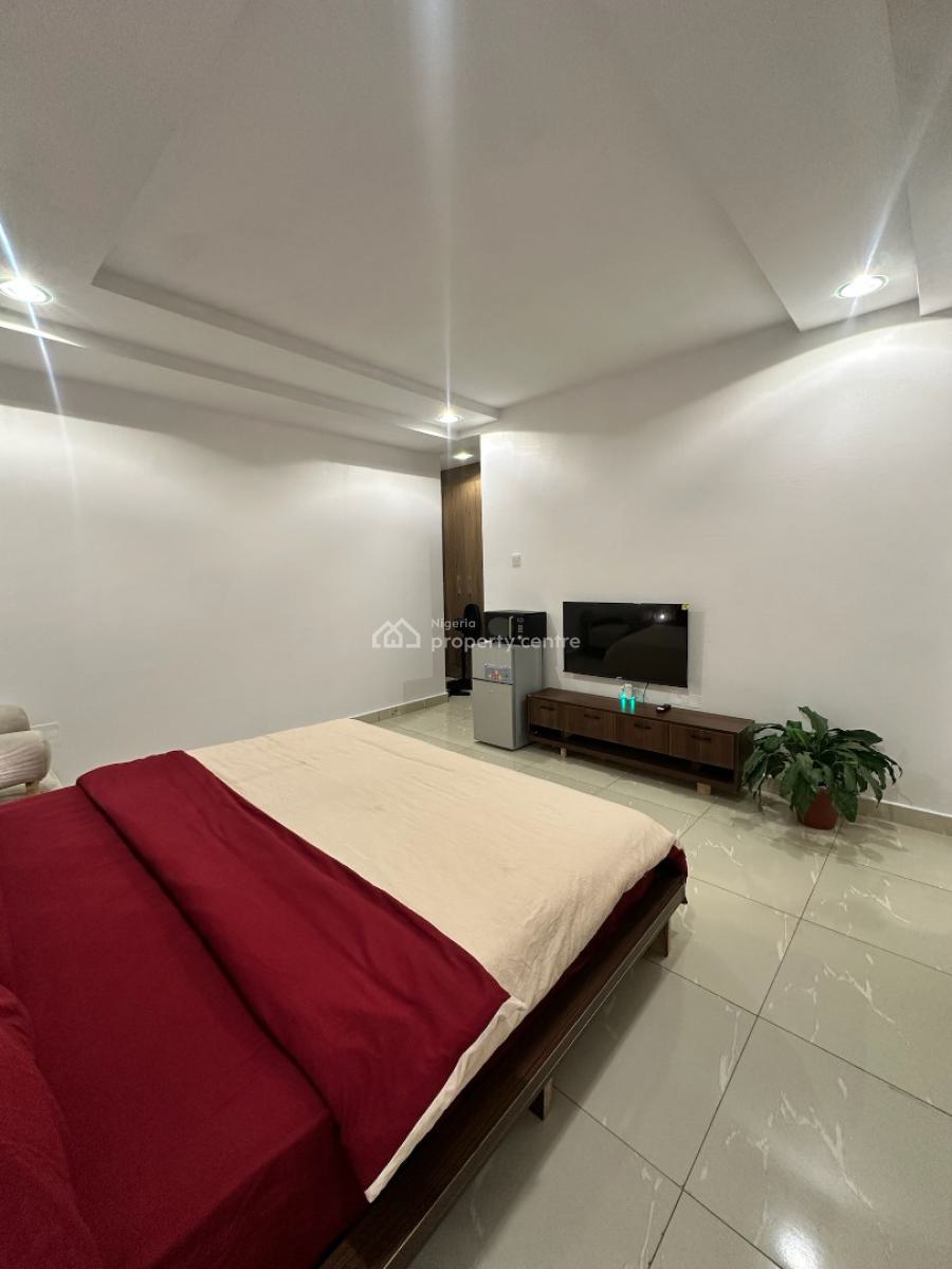 Sophisticated Studio Apartment, Femi Gbajabiamila Crescent, Jahi, Abuja, Flat / Apartment Short Let