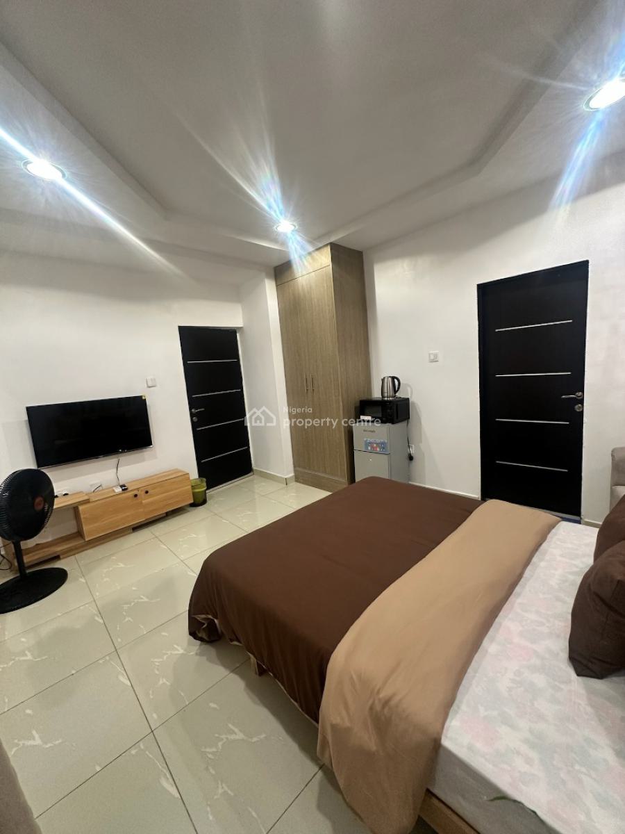 Sophisticated Studio Apartment, Femi Gbajabiamila Crescent, Jahi, Abuja, Flat / Apartment Short Let