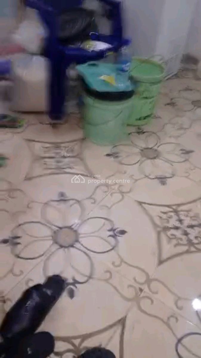 Standard  Mini Flat Upstairs with  Pop, Car Park, Onike, Yaba, Lagos, Mini Flat (room and Parlour) for Rent