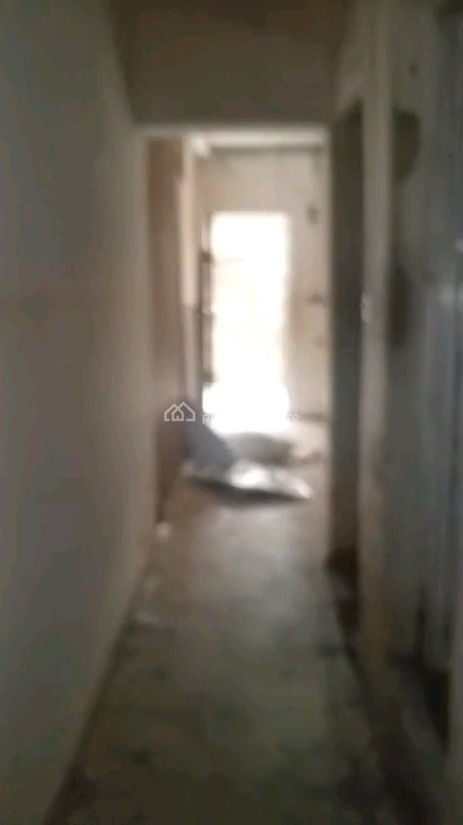 Standard  Mini Flat Upstairs with  Pop, Car Park, and Kitchen Cabinet, Onike, Yaba, Lagos, Mini Flat (room and Parlour) for Rent