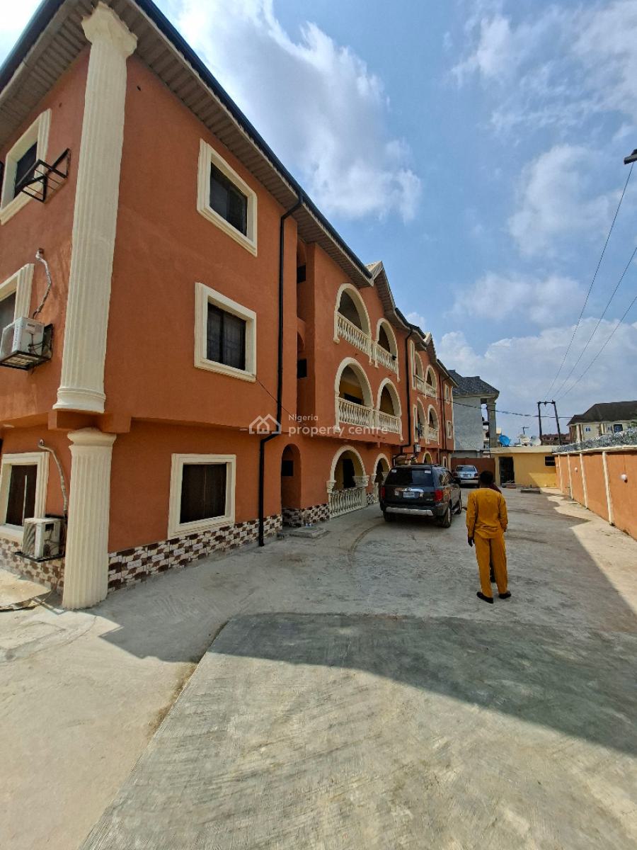 Renovated Block of 6 Flats on a Corner Piece Land, Parkview Estate, Ago Palace, Isolo, Lagos, Block of Flats for Sale