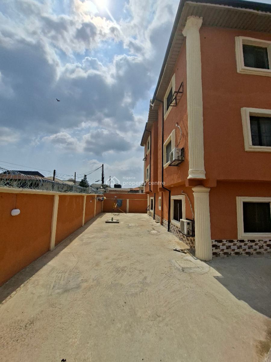 Renovated Block of 6 Flats on a Corner Piece Land, Parkview Estate, Ago Palace, Isolo, Lagos, Block of Flats for Sale