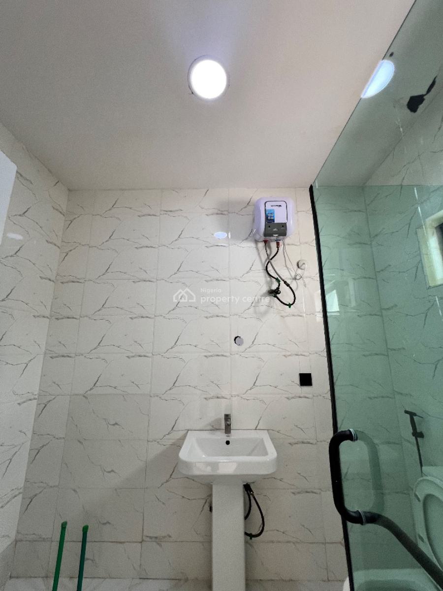 a Brand New 3bedroom Duplex and a Room Bq, Pepperoni Abraham Adesunya Ajah, Lekki Phase 2, Lekki, Lagos, Terraced Duplex for Rent