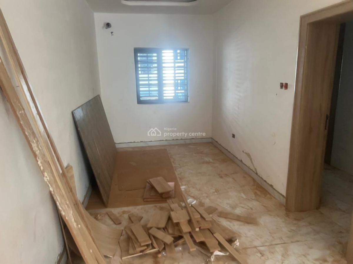 Distress Luxury 3 Bedroom Finished  Apartment, Stella Maris Road, Area 1, Garki, Abuja, Flat / Apartment for Sale