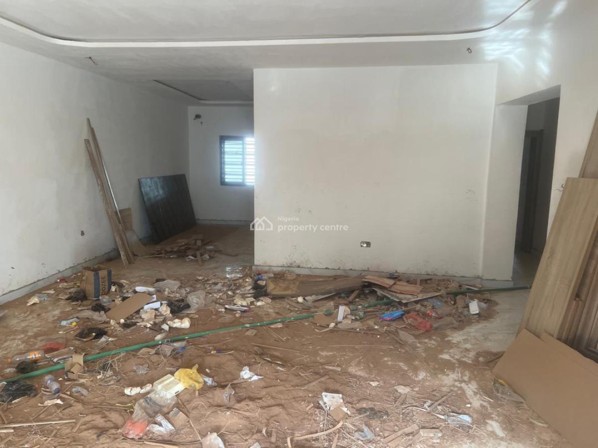 Distress Luxury 3 Bedroom Finished  Apartment, Stella Maris Road, Area 1, Garki, Abuja, Flat / Apartment for Sale