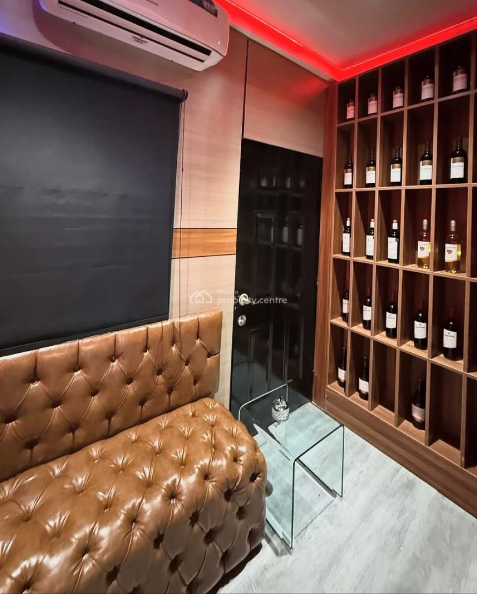 Luxurious 1 Bedroom Apartment, Maitama, Maitama District, Abuja, Flat / Apartment Short Let