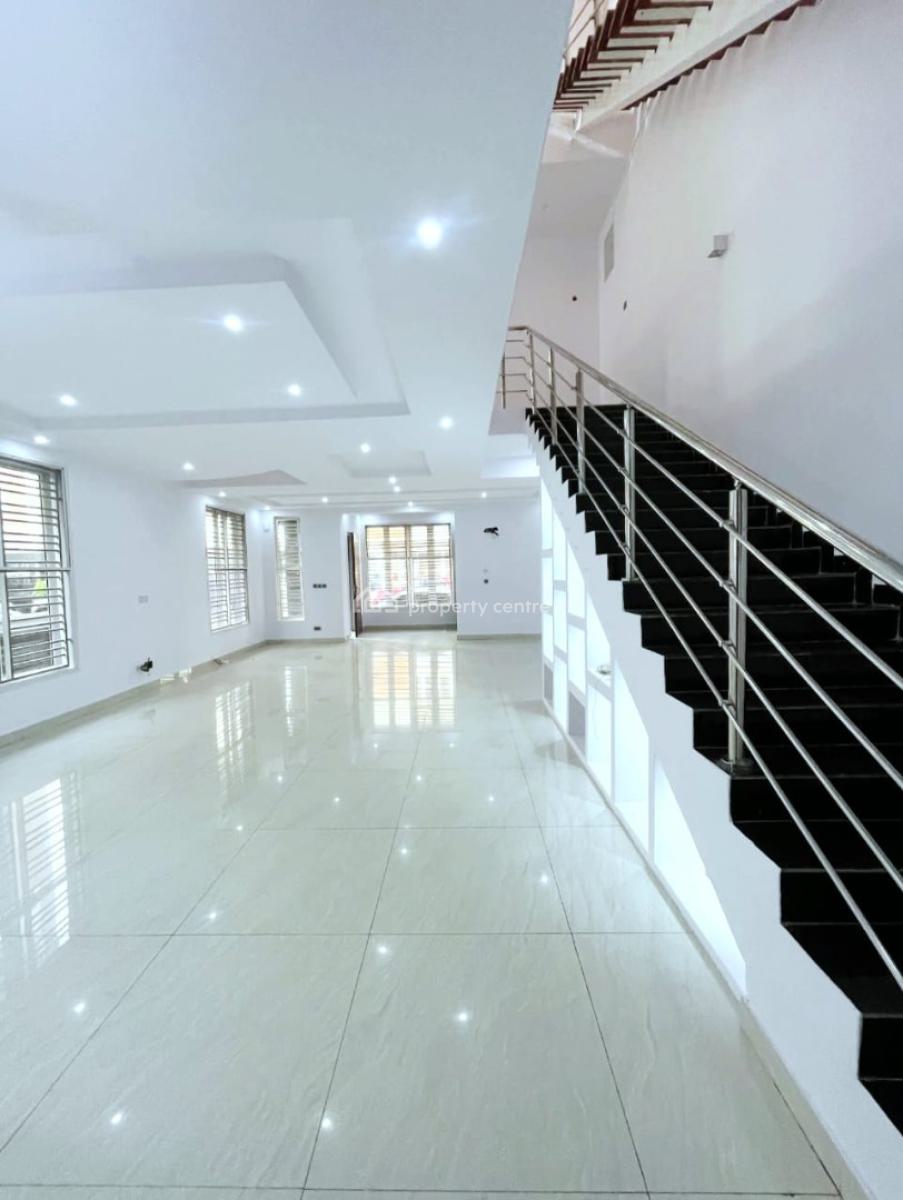 Spacious 5-bedroom Semi Detached Duplex, Osapa, Lekki, Lagos, Semi-detached Duplex for Sale