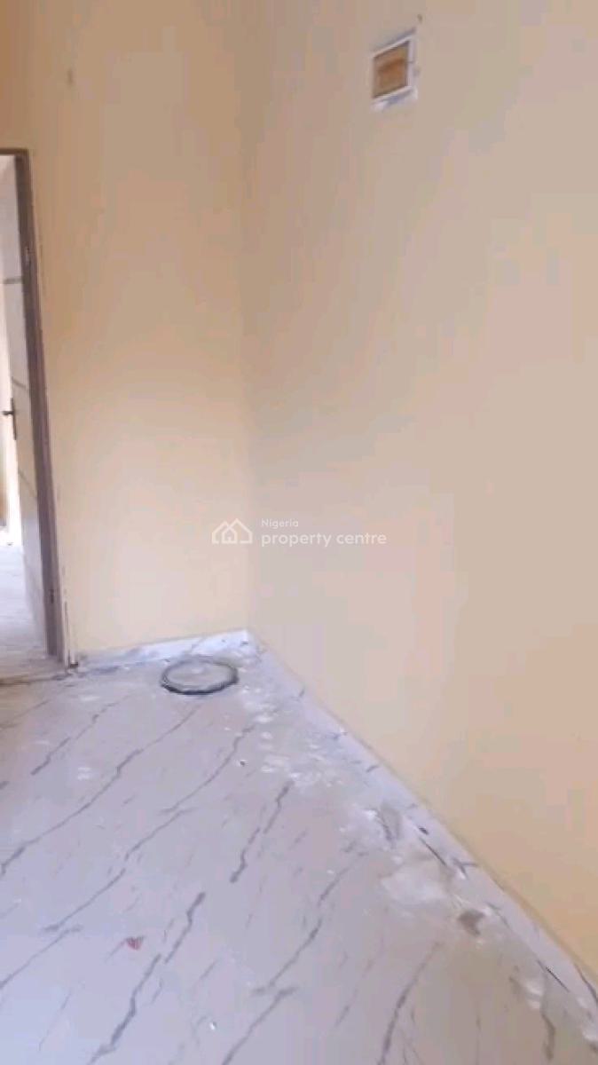 a Relatively New and Spacious Miniflat, Groundfloor with, Off Market Street, Shomolu, Lagos, Mini Flat (room and Parlour) for Rent