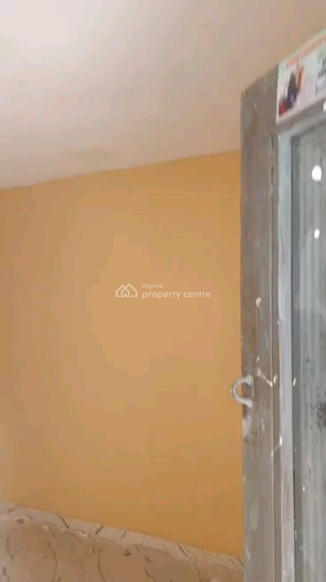 a Relatively New and Spacious Miniflat, Groundfloor with, Off Market Street, Shomolu, Lagos, Mini Flat (room and Parlour) for Rent