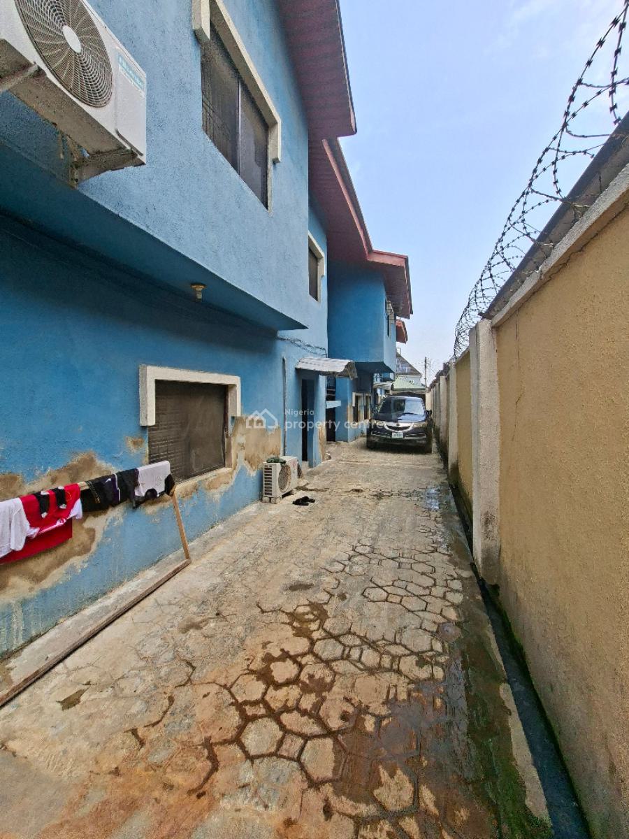 Block of 8 Flats in an Estate with C of O, Parkview Estate, Ago Palace, Isolo, Lagos, Block of Flats for Sale