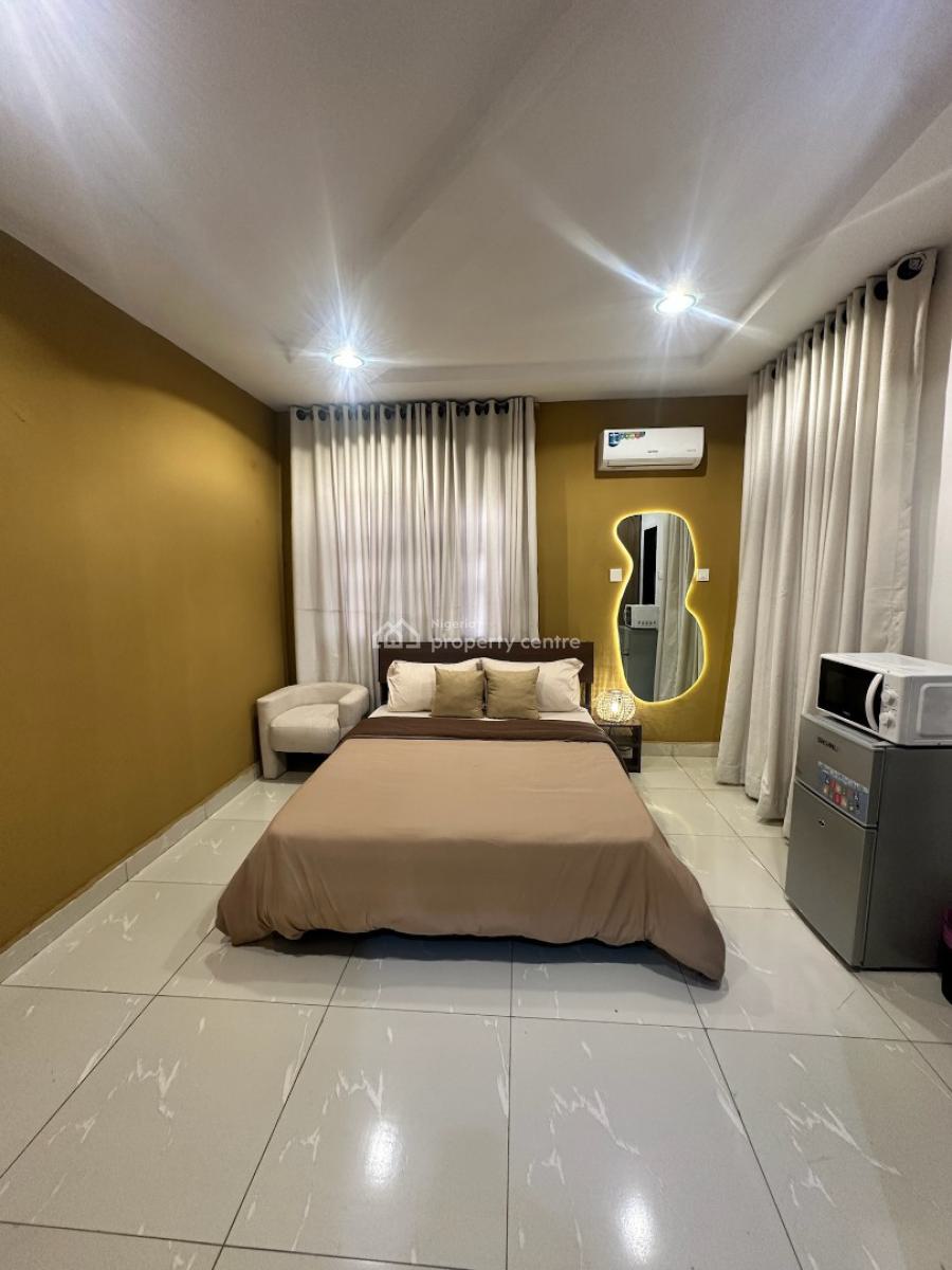 Sophisticated Studio Apartment, Femi Gbajabiamila Crescent, Jahi, Abuja, Flat / Apartment Short Let