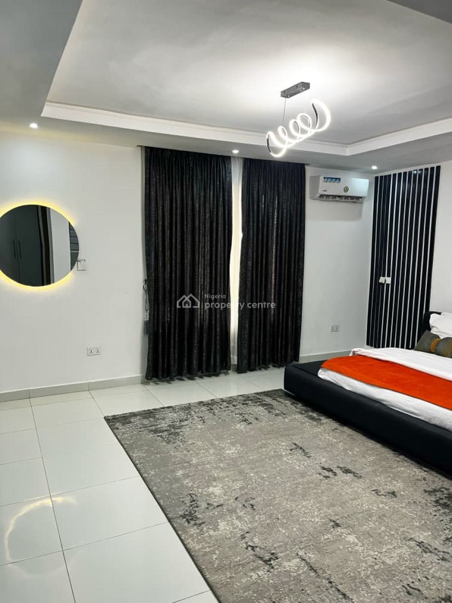 Beautiful 1 Bedroom Penthouse with Bathtub , Ps5, Private Spacious Co, Lekki Phase 1, Lekki, Lagos, Flat / Apartment Short Let
