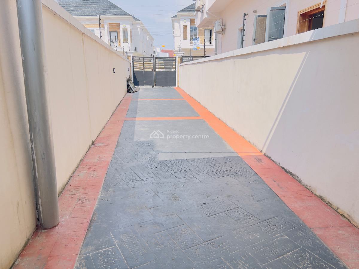 4 Bedroom Detached Duplex with Bq, Ikota, Lekki, Lagos, Detached Duplex for Sale