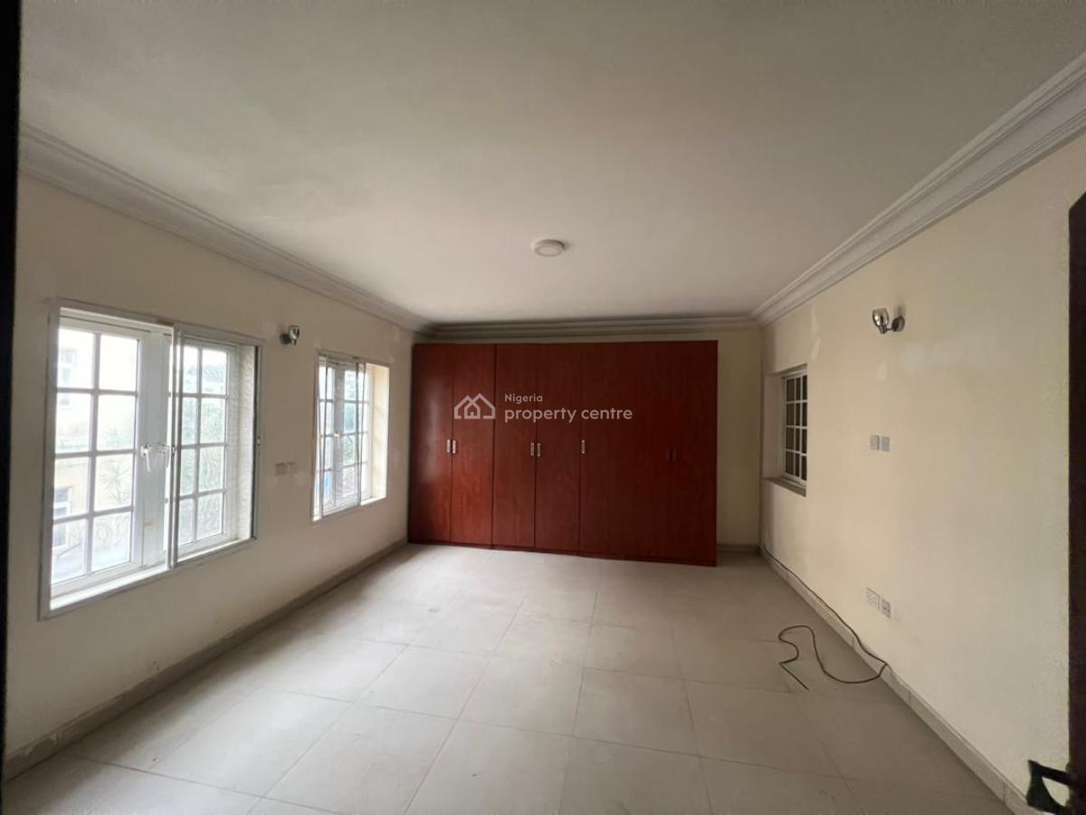 Standard 3 Bedrooms Apartment with a Bq, Victoria Island (vi), Lagos, Flat / Apartment for Rent