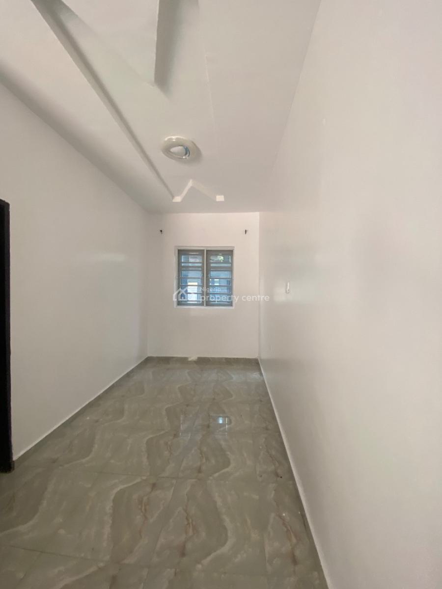 Lovely 2 Bedroom in a Good Estate with Constant Light, Ogombo, Ajah, Lagos, Flat / Apartment for Rent