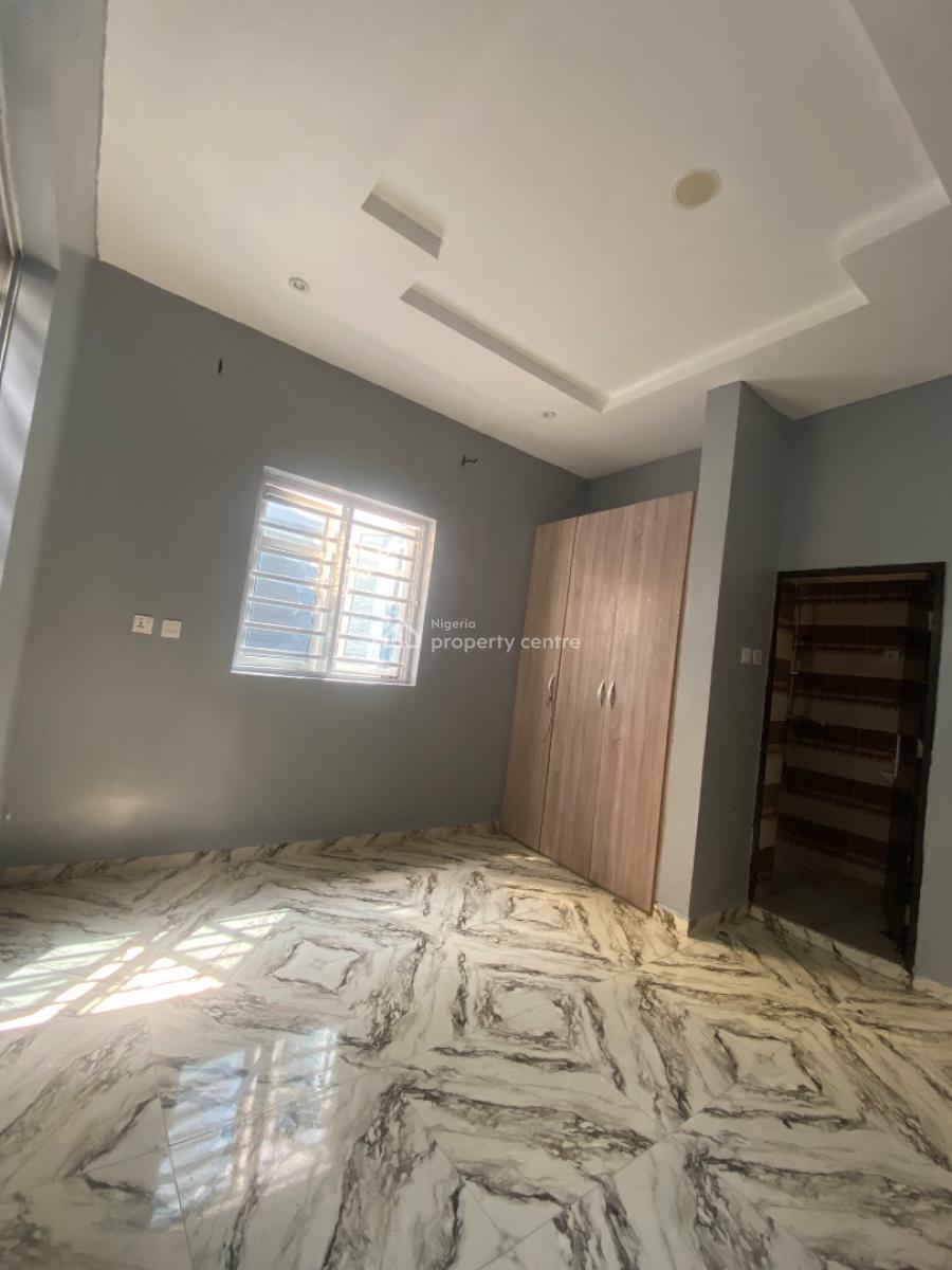 Lovely 2 Bedroom in a Good Estate with Constant Light, Ogombo, Ajah, Lagos, Flat / Apartment for Rent