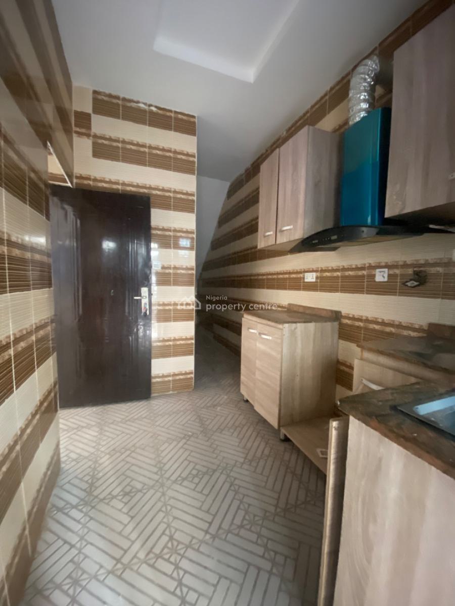 Lovely 2 Bedroom in a Good Estate with Constant Light, Ogombo, Ajah, Lagos, Flat / Apartment for Rent