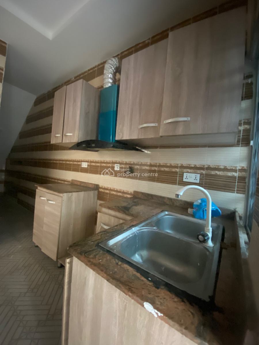 Lovely 2 Bedroom in a Good Estate with Constant Light, Ogombo, Ajah, Lagos, Flat / Apartment for Rent