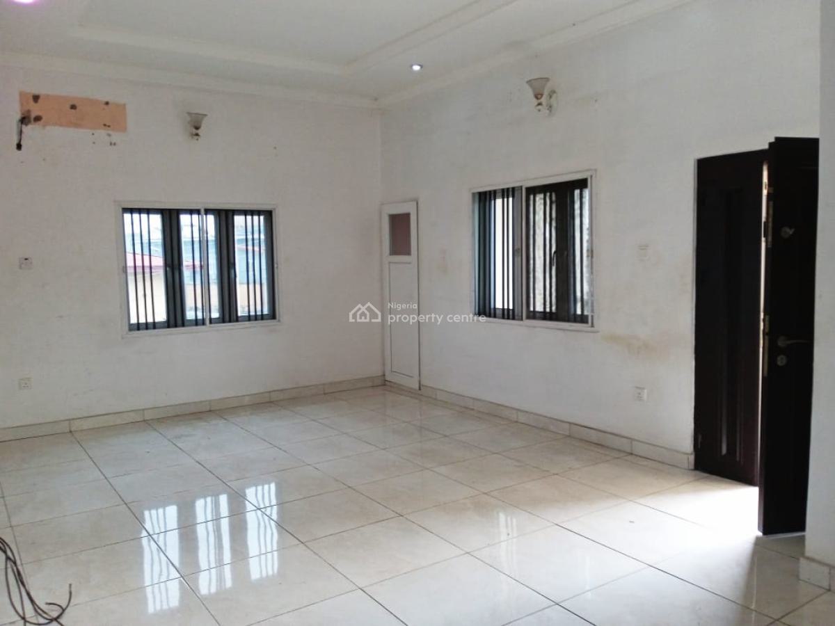 3 Bedroom Flat, Off Allen Avenue/ Awolowo Way, Ikeja, Lagos, Flat / Apartment for Rent