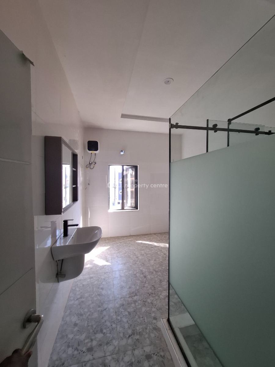 Standard 5 Bedroom Detached Duplex with Bq, Guzape District, Abuja, Detached Bungalow for Sale