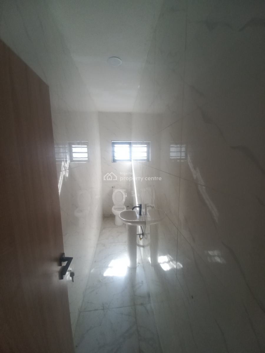 Brand Newly Built Super Spacious 3 Bedroom, Peninsula Gardens, Sangotedo, Ajah, Lagos, Flat / Apartment for Rent