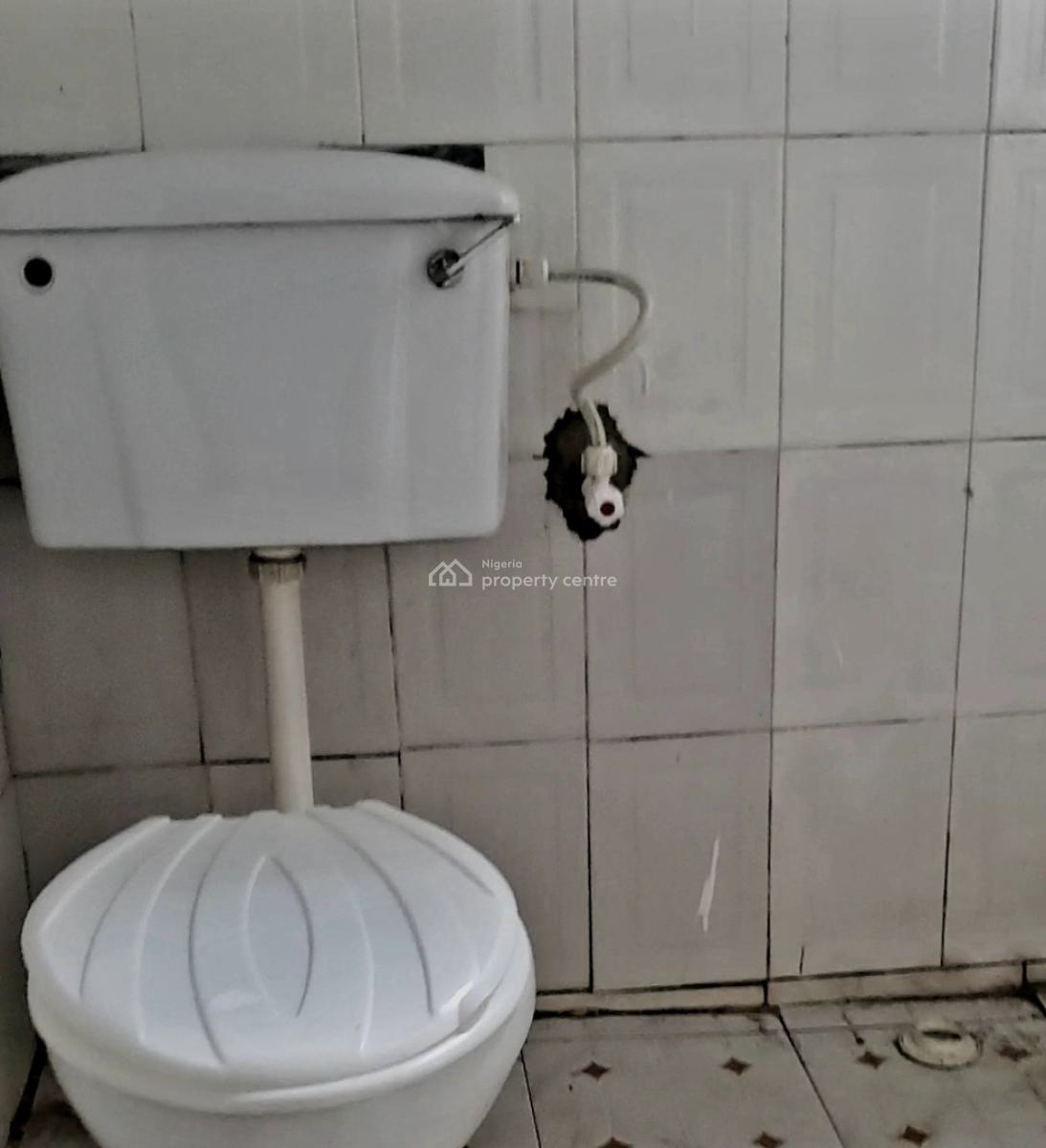 2 Bedroom Flat with 2 Toilets and 1 Bathroom, Off Ogunlana Street, Egbeda, Alimosho, Lagos, Flat / Apartment for Rent