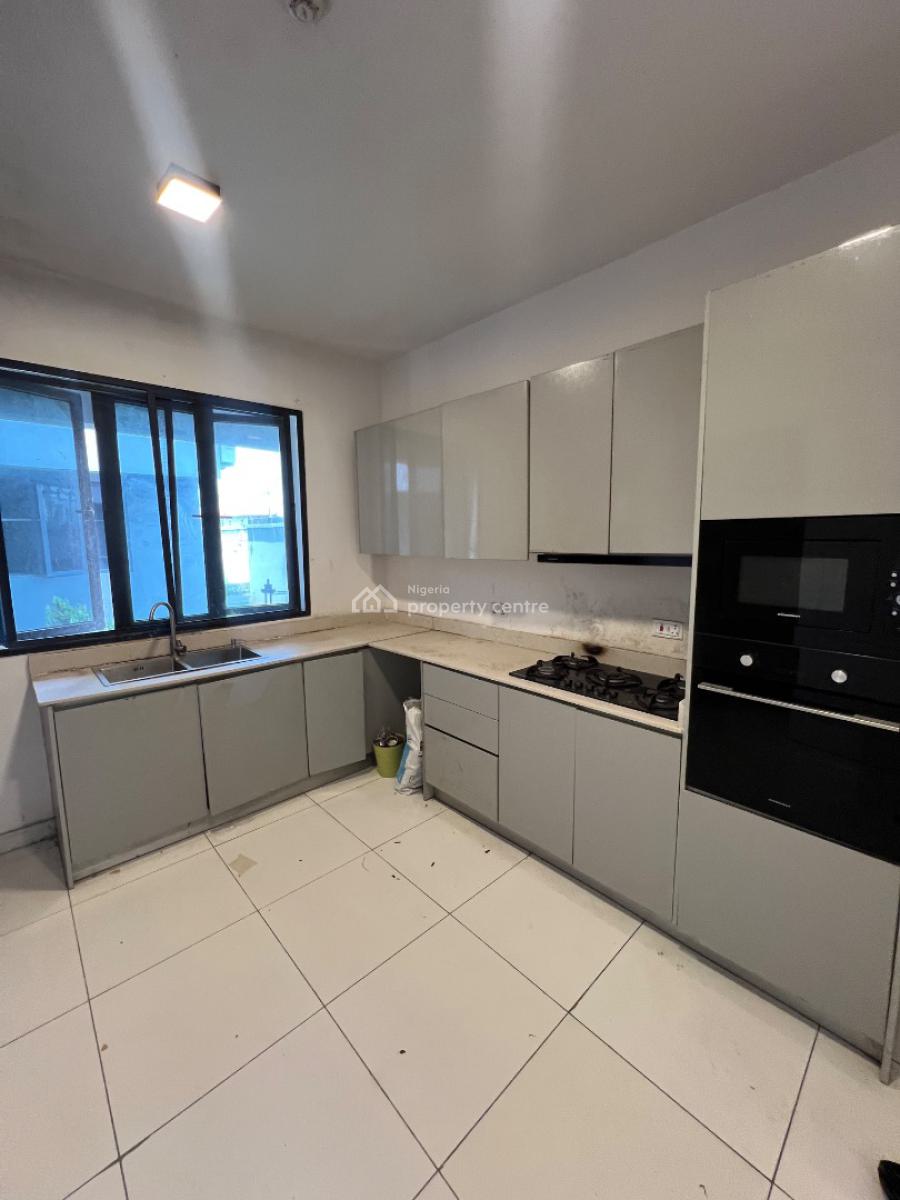 4-bedroom Maisonette with Bq, Ologolo, Lekki, Lagos, Flat / Apartment for Rent