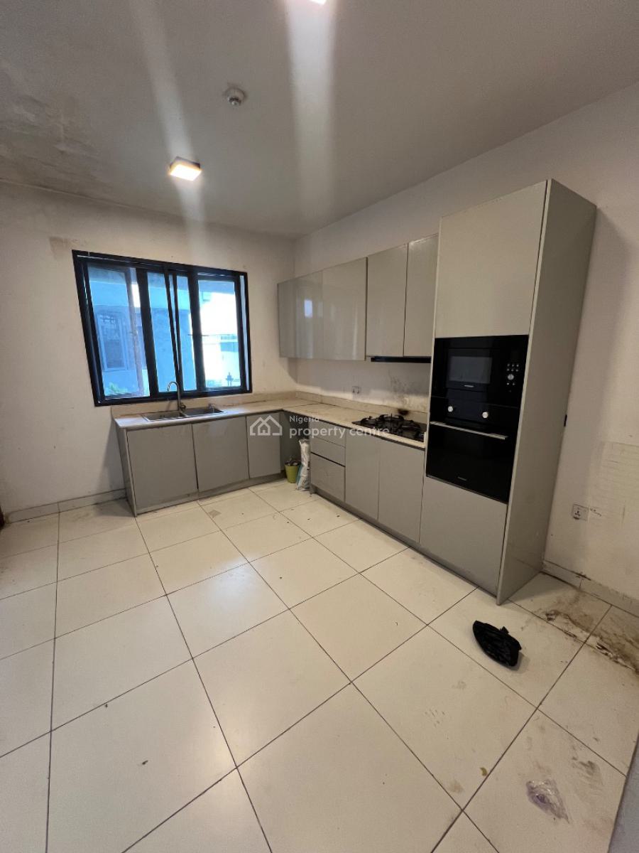 4-bedroom Maisonette with Bq, Ologolo, Lekki, Lagos, Flat / Apartment for Rent