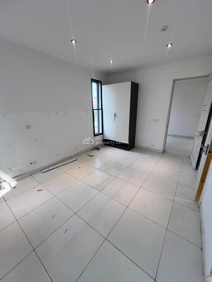 4-bedroom Maisonette with Bq, Ologolo, Lekki, Lagos, Flat / Apartment for Rent