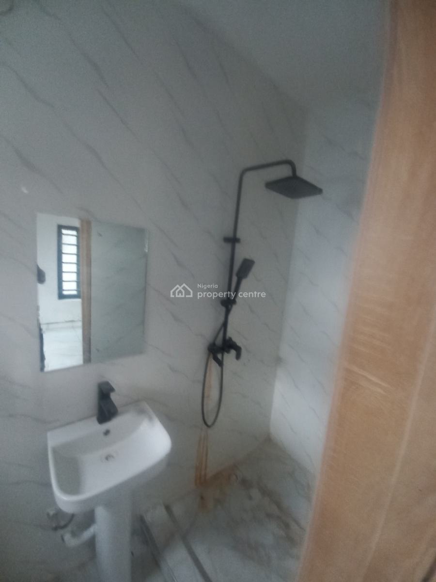 Brand New Lovely & Spacious 2 Bedroom, Peninsula Garden Estate, Sangotedo, Ajah, Lagos, Flat / Apartment for Rent